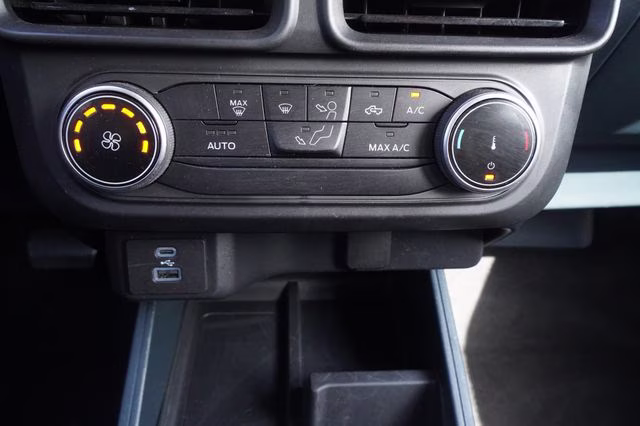 2022 Blue Metallic Ford Maverick XL FWD Truck