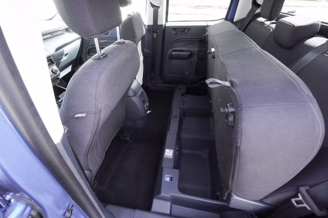 2022 Blue Metallic Ford Maverick XL FWD Truck