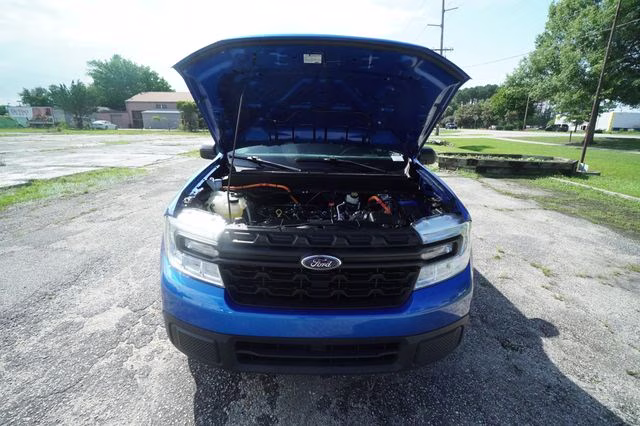 2022 Blue Metallic Ford Maverick XL FWD Truck
