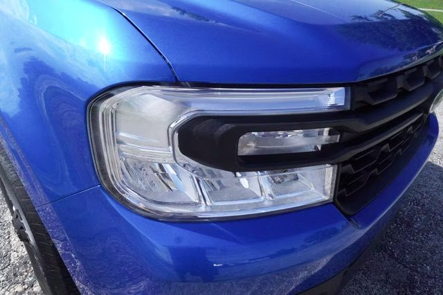 2022 Blue Metallic Ford Maverick XL FWD Truck