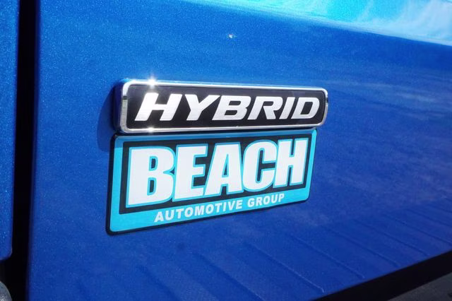 2022 Blue Metallic Ford Maverick XL FWD Truck