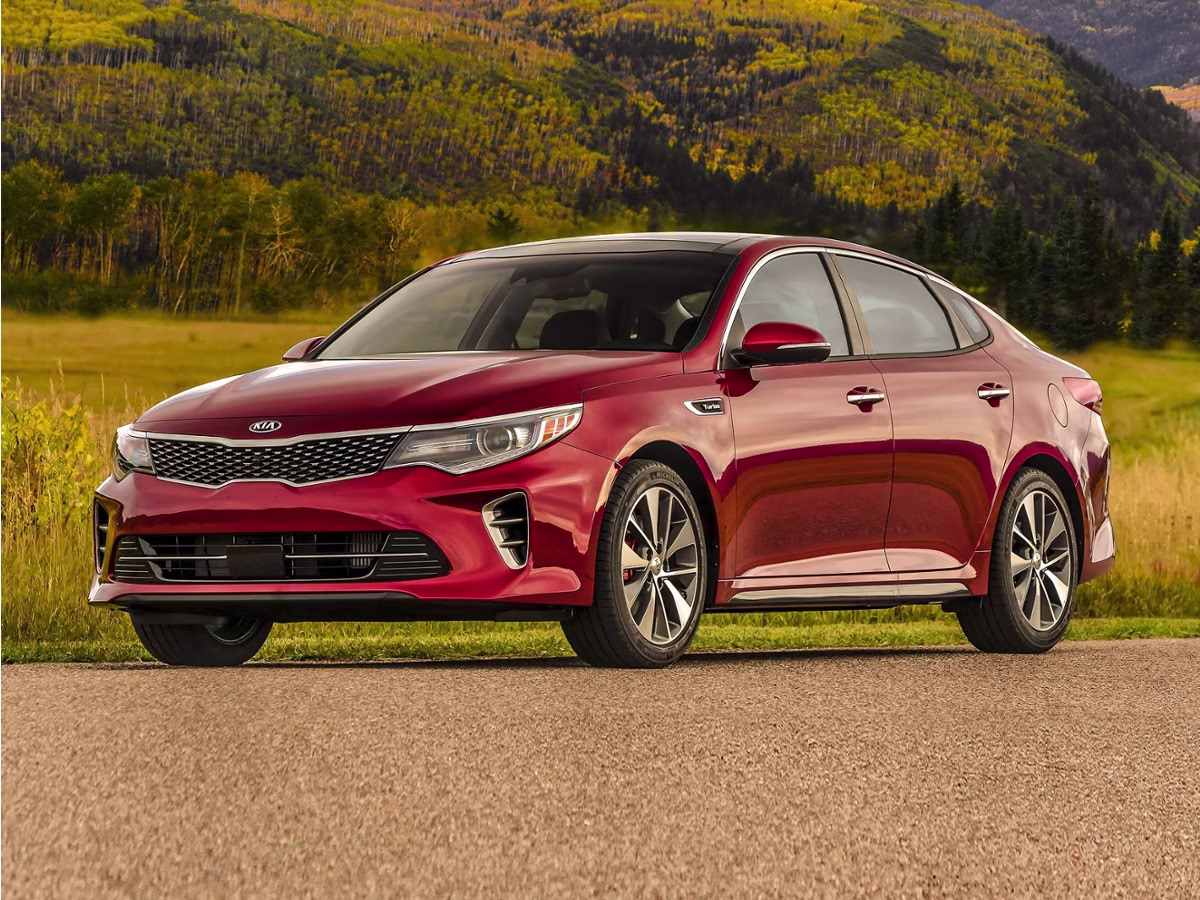 2018 Snow White Pearl Kia Optima EX FWD Sedan