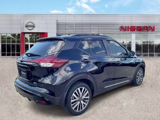 2023 Super Black Nissan Kicks SR FWD SUV