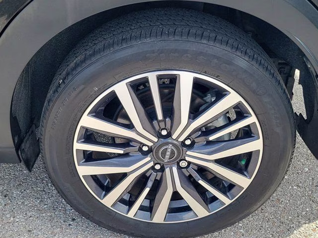 2023 Super Black Nissan Kicks SR FWD SUV