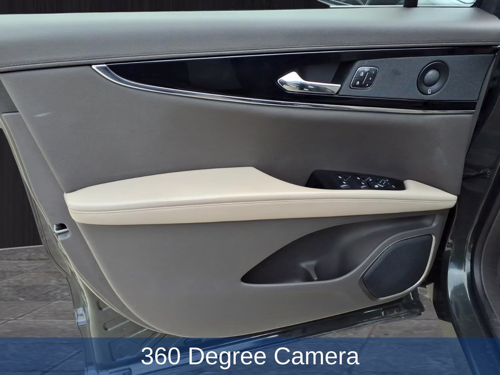 2023 Green Metallic Lincoln Nautilus Reserve AWD SUV