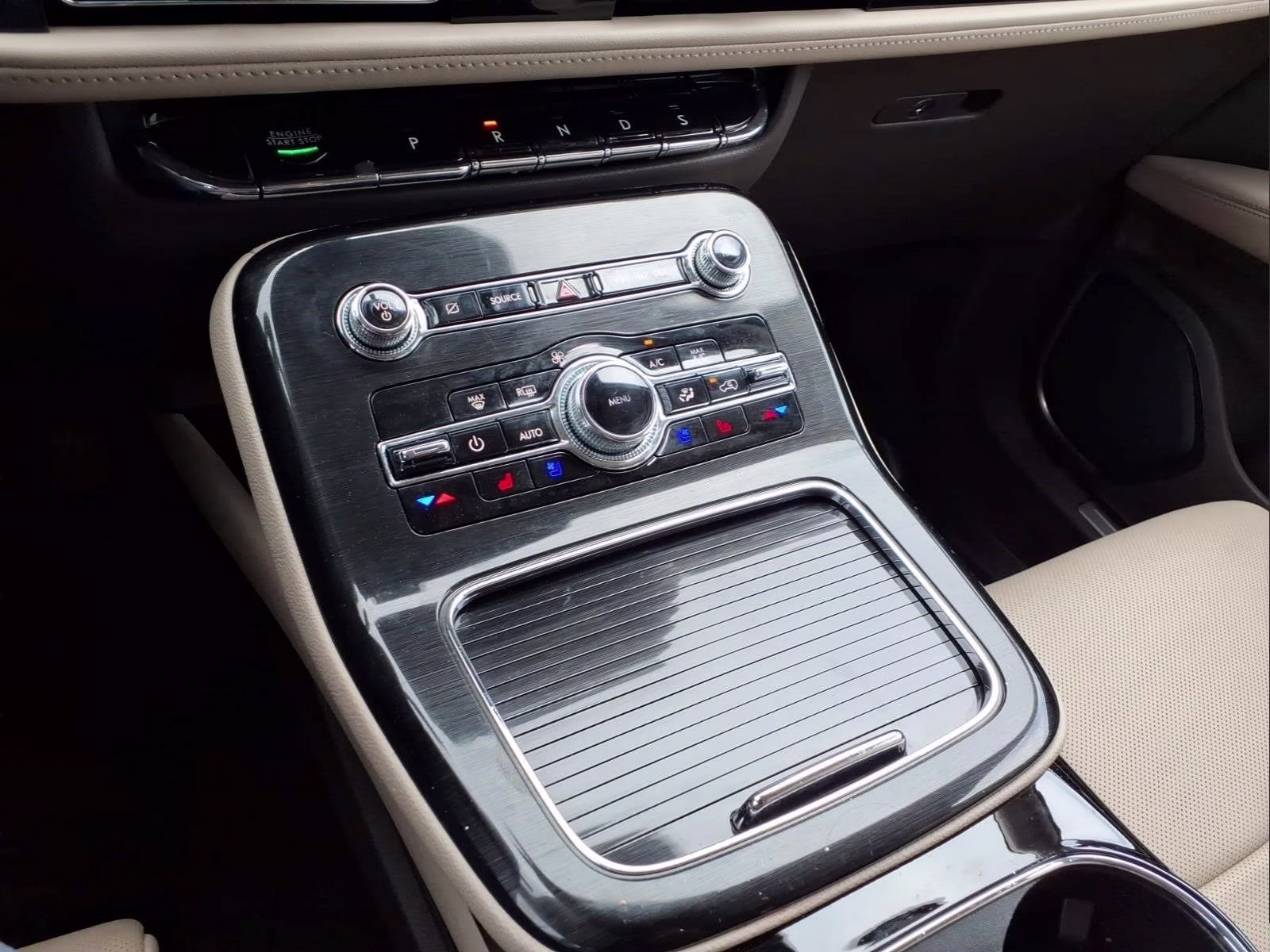 2023 Green Metallic Lincoln Nautilus Reserve AWD SUV