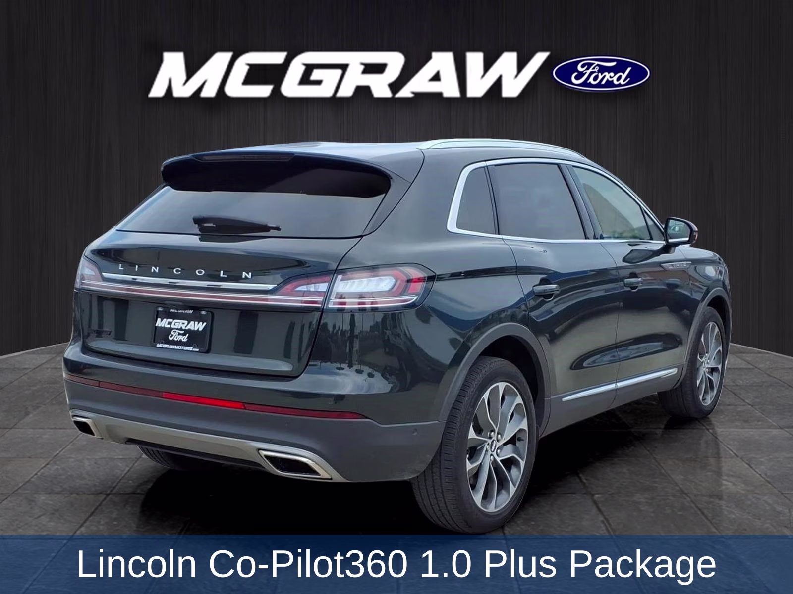 2023 Green Metallic Lincoln Nautilus Reserve AWD SUV
