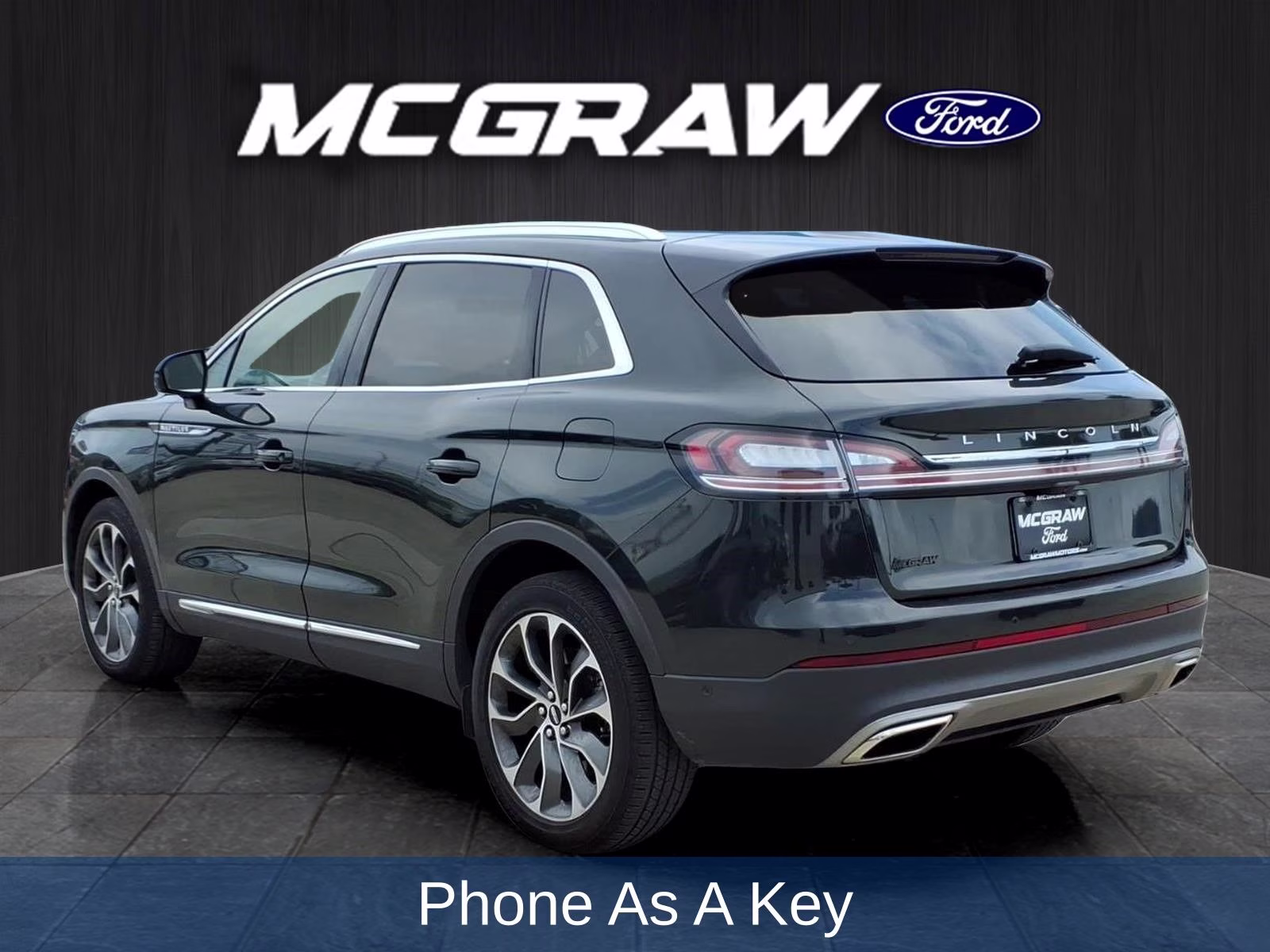 2023 Green Metallic Lincoln Nautilus Reserve AWD SUV