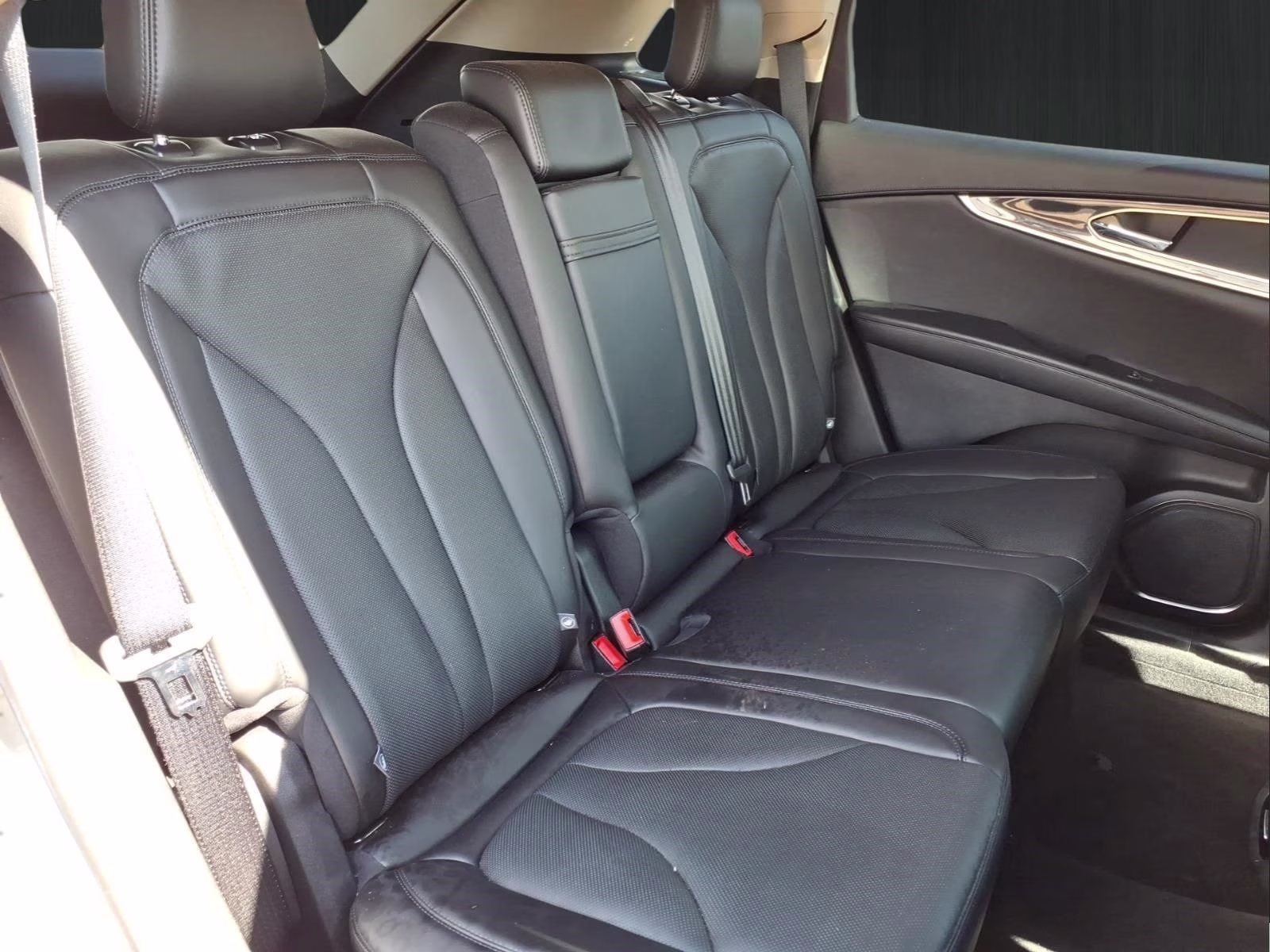 2023 Sandstone Metallic Lincoln Nautilus Reserve AWD SUV