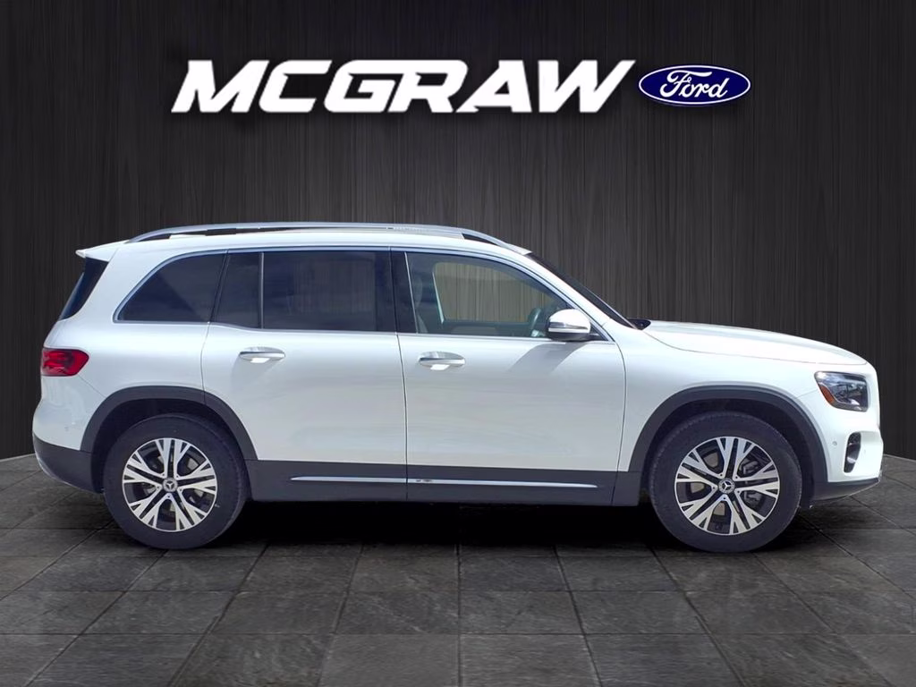 2025 Polar White Mercedes-Benz GLB 250 FWD SUV