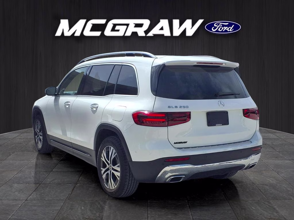 2025 Polar White Mercedes-Benz GLB 250 FWD SUV