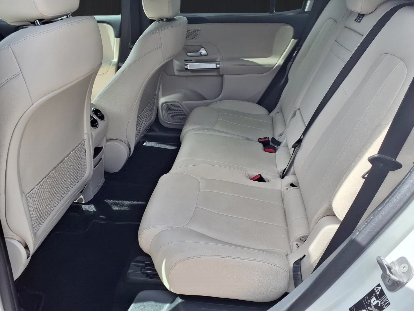 2025 Polar White Mercedes-Benz GLB GLB 250 FWD SUV