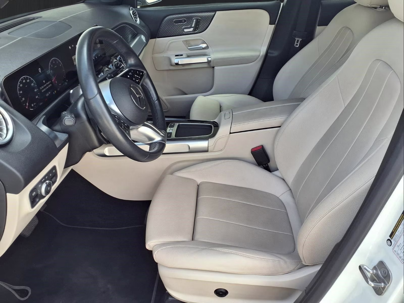 2025 Polar White Mercedes-Benz GLB GLB 250 FWD SUV