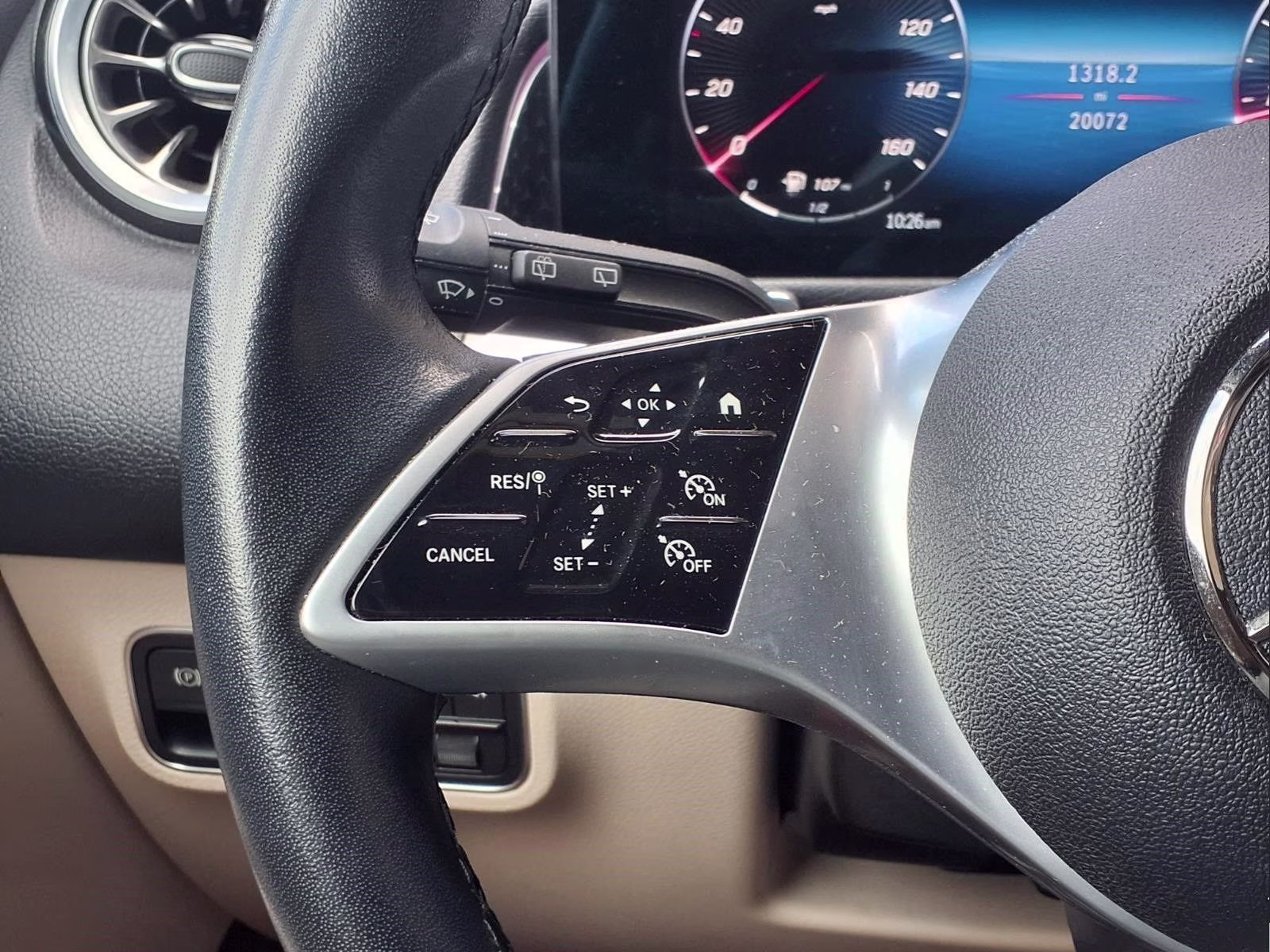 2025 Polar White Mercedes-Benz GLB GLB 250 FWD SUV