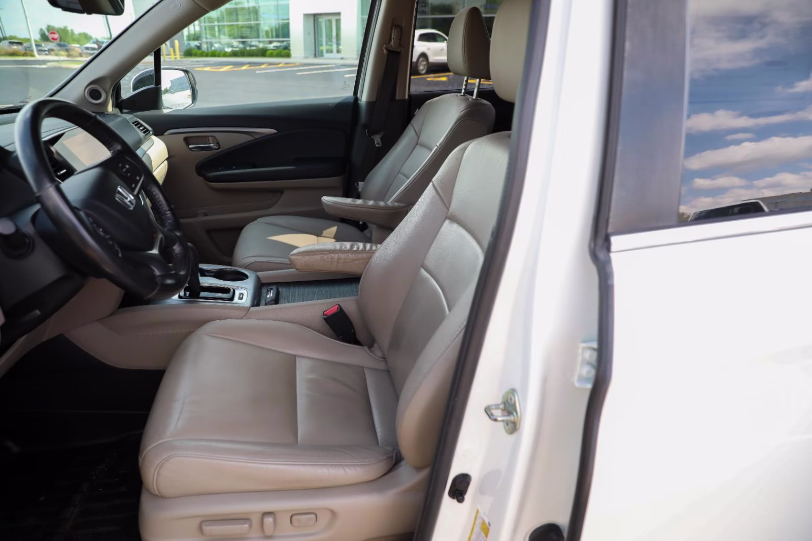 2019 White Diamond Pearl Honda Pilot EX-L w/Navi w/RES AWD SUV