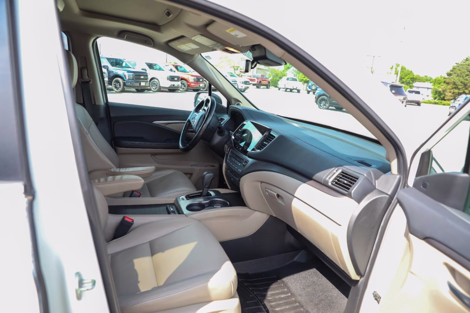 2019 White Diamond Pearl Honda Pilot EX-L w/Navi w/RES AWD SUV