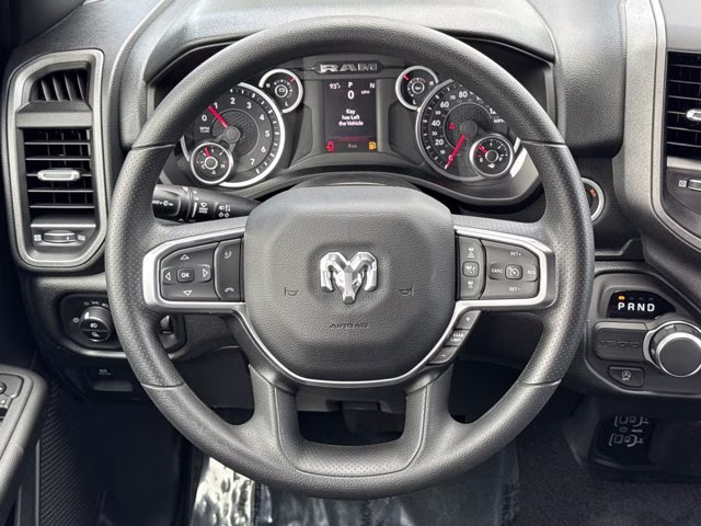 2026 Diamond Black Crystal Pearlcoat Ram 1500 Express RWD Truck