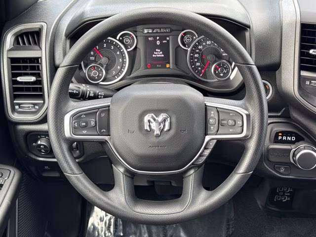 2026 Diamond Black Crystal Pearlcoat Ram 1500 Express RWD Truck