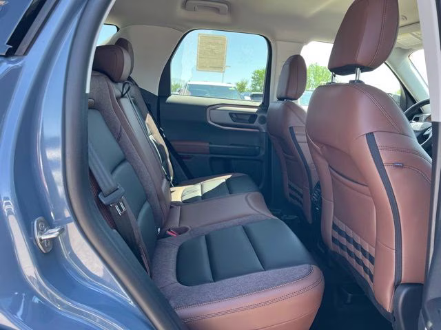 2026 Azure Gray Metallic Tri-Coat Ford Bronco Sport Outer Banks 4X4 SUV