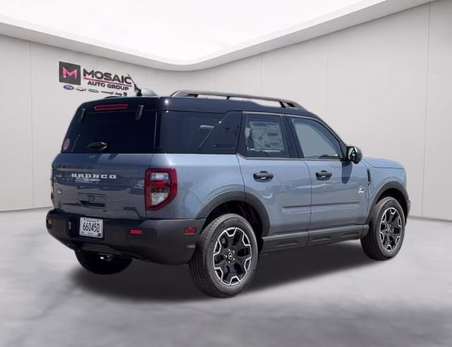 2026 Azure Gray Metallic Tri-Coat Ford Bronco Sport Outer Banks 4X4 SUV