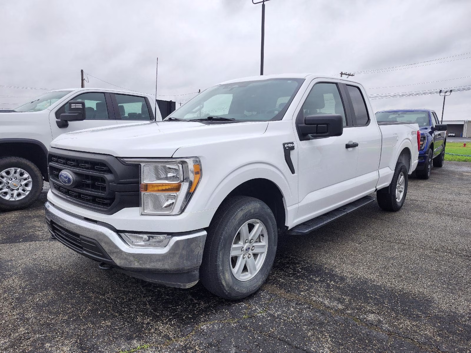 2022 Ford F-150 XL 4x4 SuperCab 6-1/2 Box's photo