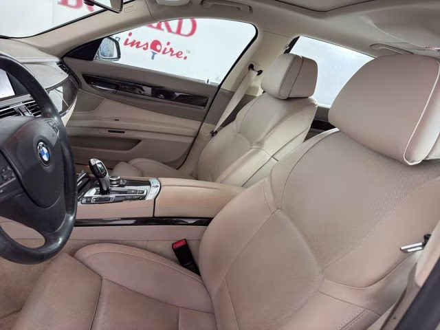2009 Silver Metallic BMW 7 Series 750Li RWD Sedan