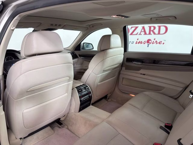 2009 Silver Metallic BMW 7 Series 750Li RWD Sedan