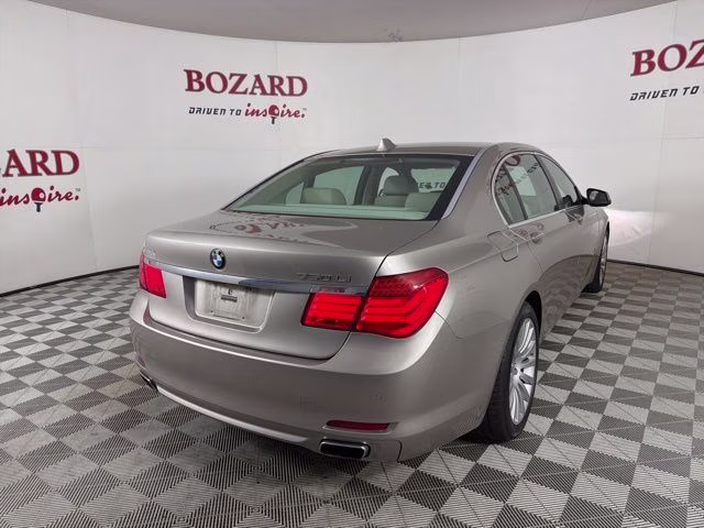2009 Silver Metallic BMW 7 Series 750Li RWD Sedan