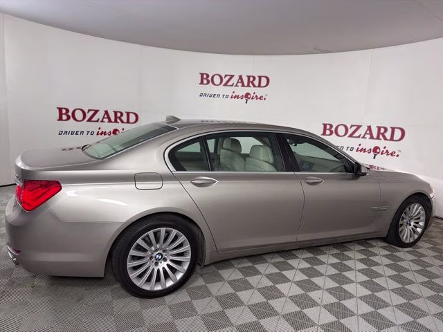2009 Silver Metallic BMW 7 Series 750Li RWD Sedan