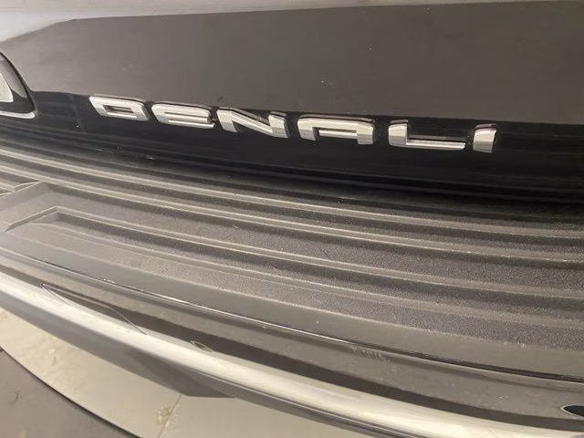2022 Onyx Black GMC Yukon Denali 4X4 SUV