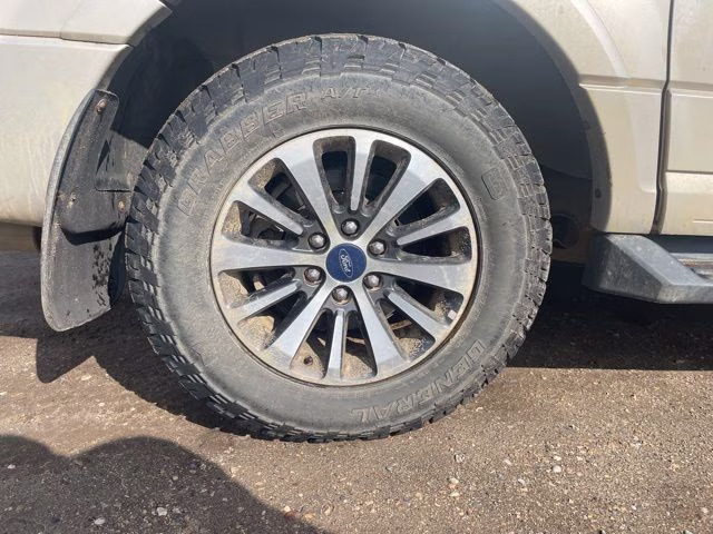 2017 Gold Ford Expedition EL XLT 4X4 SUV