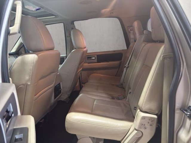 2017 White Gold Ford Expedition EL XLT 4X4 SUV
