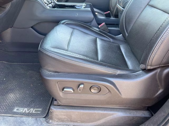 2022 Onyx Black GMC Yukon Denali 4X4 SUV