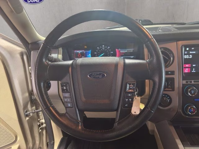 2017 White Gold Ford Expedition EL XLT 4X4 SUV