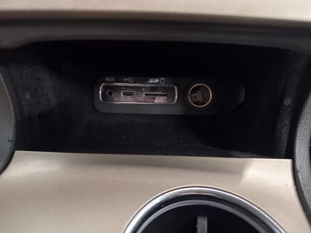 2014 Granite Crystal Metallic Clearcoat Jeep Grand Cherokee Limited 4X4 SUV