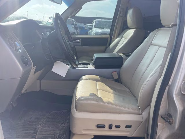 2017 Gold Ford Expedition EL XLT 4X4 SUV