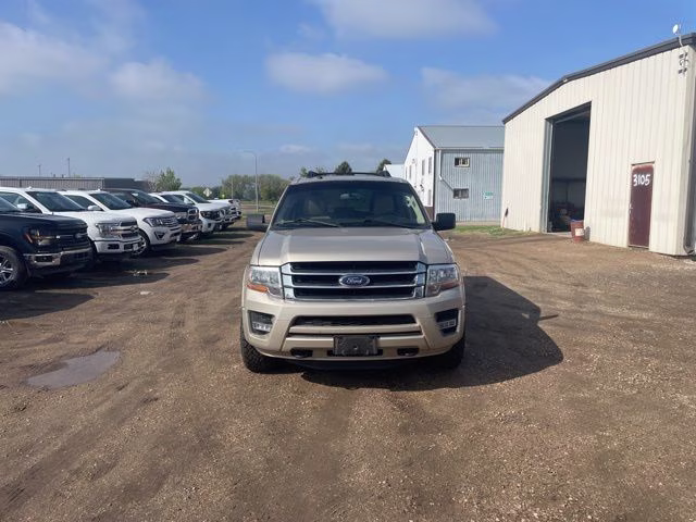 2017 Gold Ford Expedition EL XLT 4X4 SUV