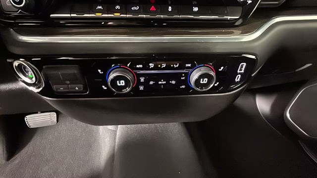 2025 Summit White Chevrolet Silverado 1500 LT 4X4 Truck