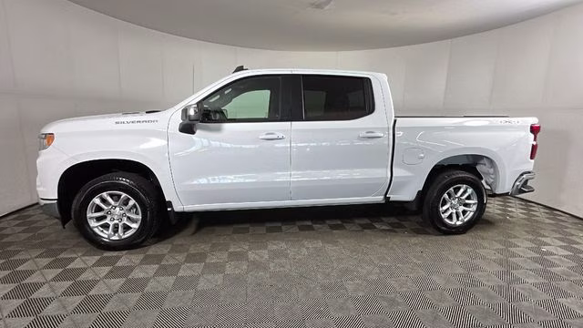 2025 Summit White Chevrolet Silverado 1500 LT 4X4 Truck