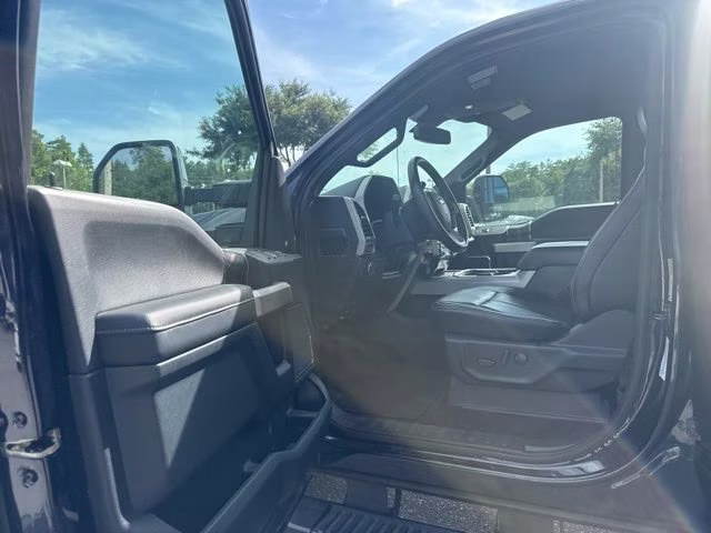 2022 Antimatter Blue Metallic Ford Super Duty F-250 SRW LARIAT Crew Cab Pickup 4X4 Truck