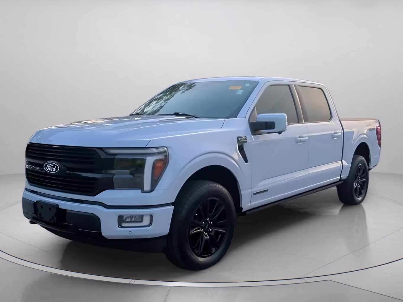 2025 Space White Metallic Ford F-150 Platinum Crew Cab Pickup 4X4 Truck