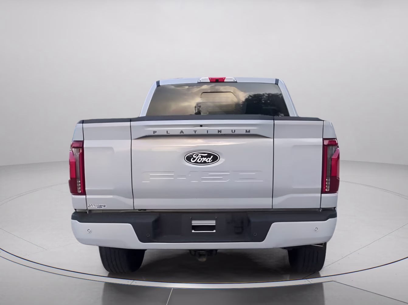 2025 Space White Metallic Ford F-150 Platinum Crew Cab Pickup 4X4 Truck