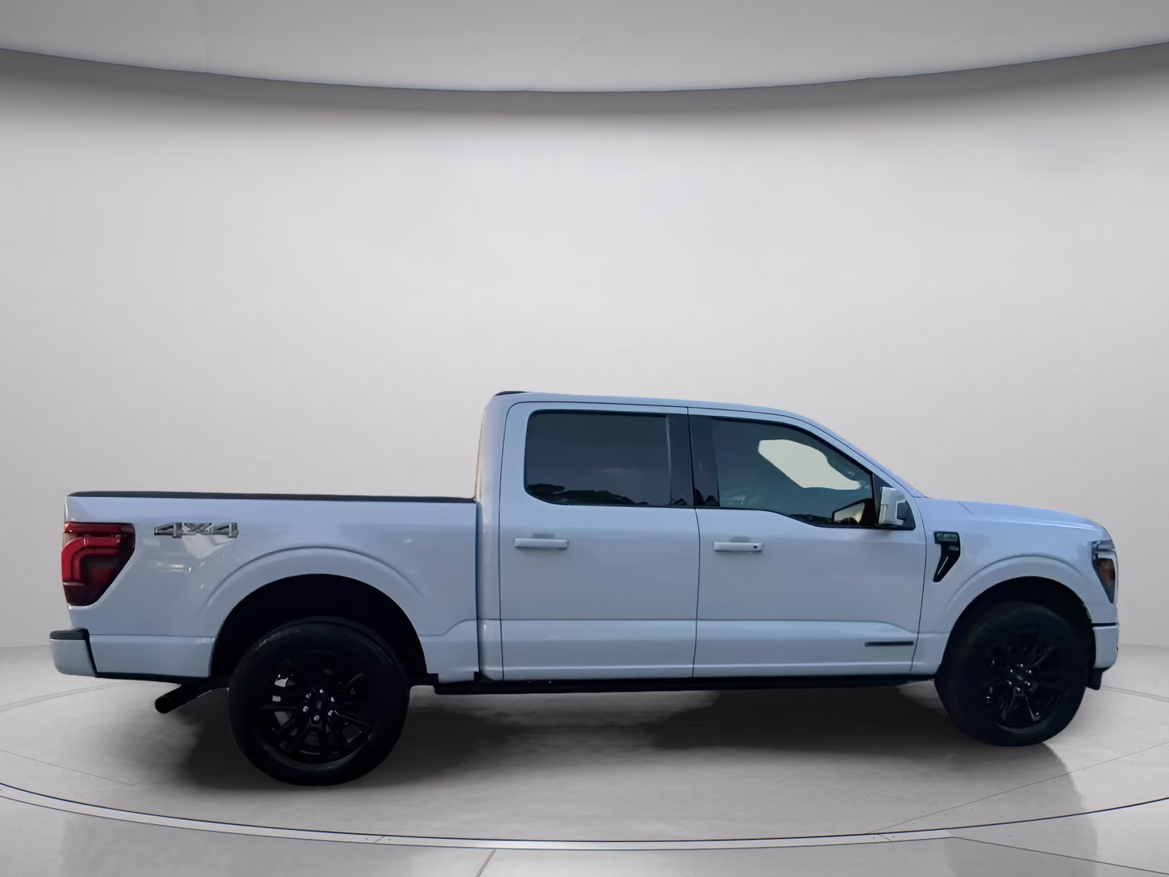 2025 Space White Metallic Ford F-150 Platinum Crew Cab Pickup 4X4 Truck