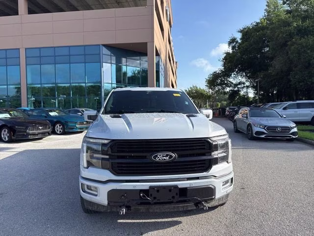 2025 Space White Metallic Ford F-150 Platinum Crew Cab Pickup 4X4 Truck