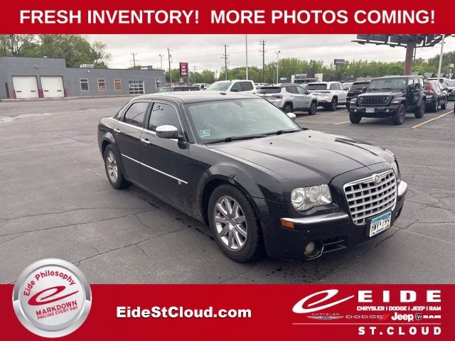 2008 Brilliant Black Crystal Pearlcoat Chrysler 300C Hemi RWD Sedan