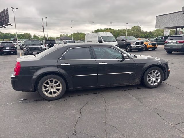 2008 Brilliant Black Crystal Pearlcoat Chrysler 300C Hemi RWD Sedan