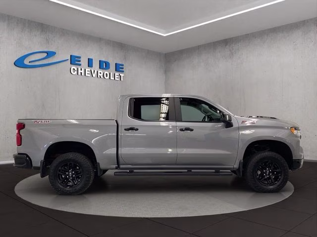 2024 Sterling Gray Metallic Chevrolet Silverado 1500 LT Trail Boss 4X4 Truck