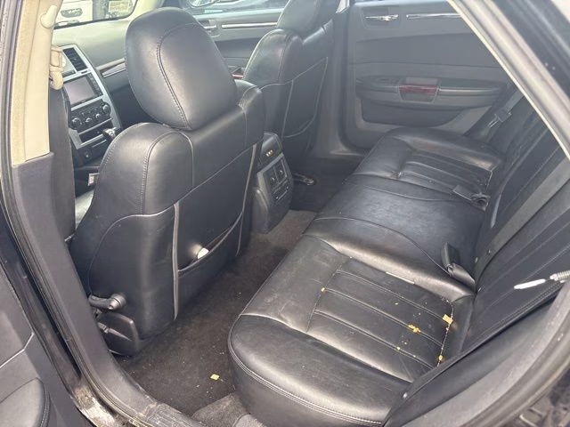2008 Brilliant Black Crystal Pearlcoat Chrysler 300C Hemi RWD Sedan