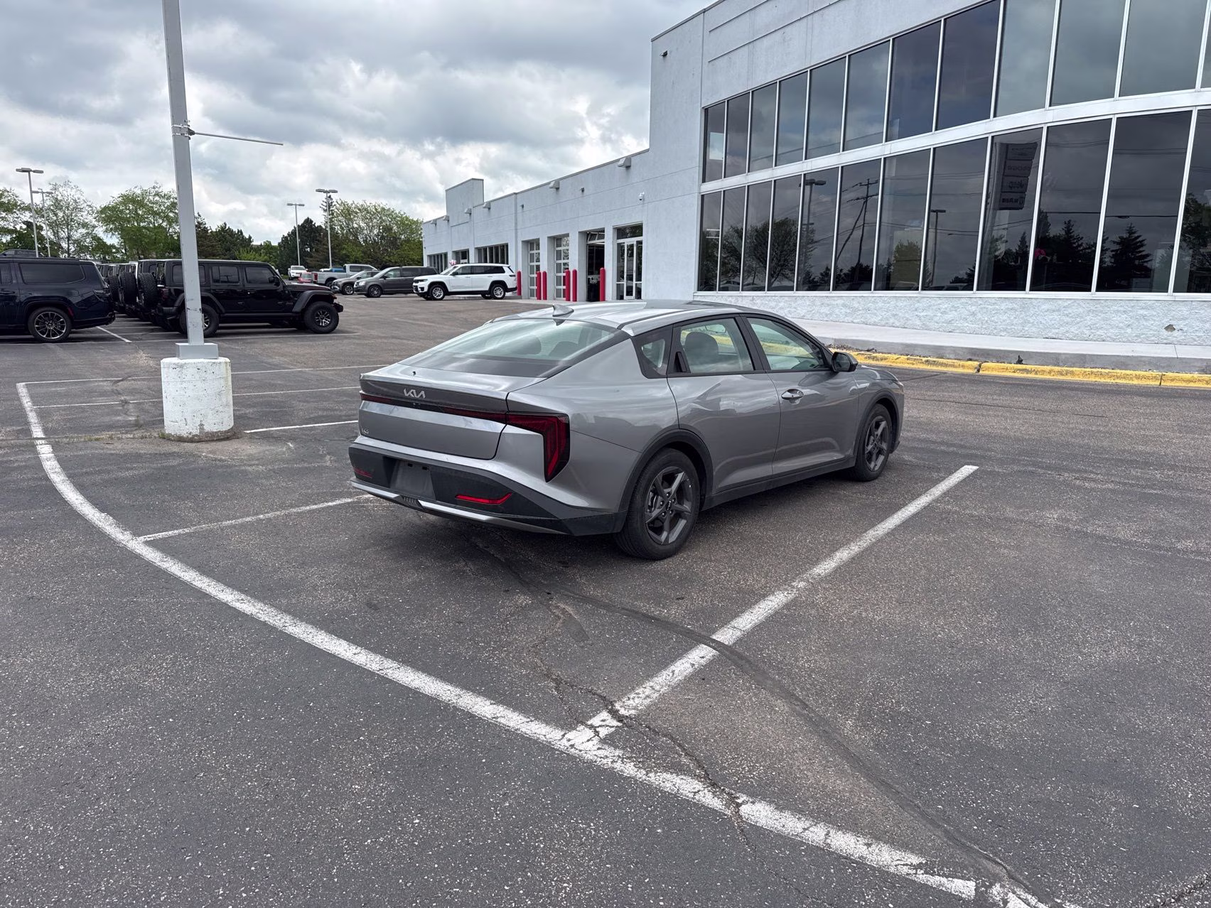 2025 Steel Gray Kia K4 LXS FWD Sedan