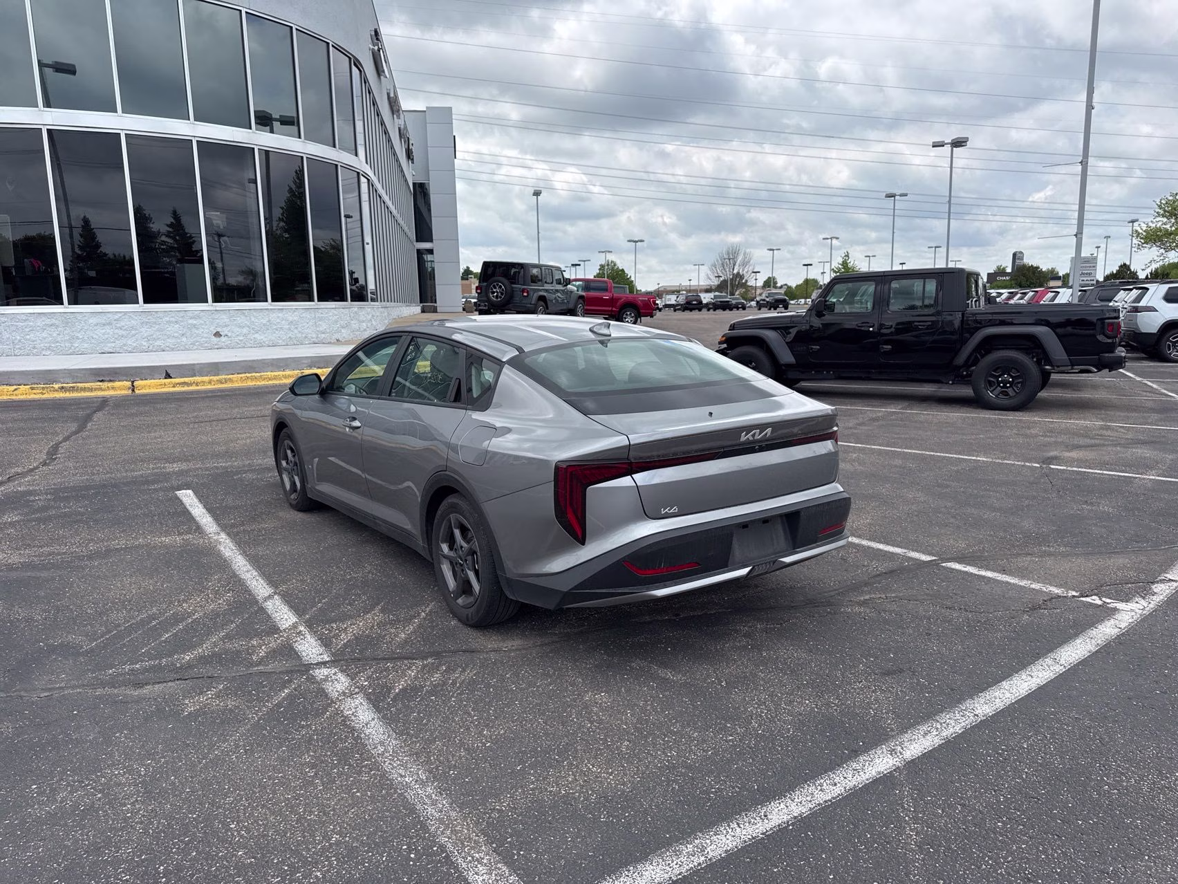 2025 Steel Gray Kia K4 LXS FWD Sedan